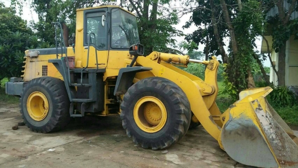 ขออนุญาติขาย  รถตัก KOMATSU WA350-3 เอกสารอินวอยพร้อมใช้งานราคา1050000สนใจติดต่อ 0853224877-0988930465