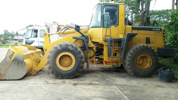 ขออนุญาติขาย  รถตัก KOMATSU WA350-3 เอกสารอินวอยพร้อมใช้งานราคา1050000สนใจติดต่อ 0853224877-0988930465