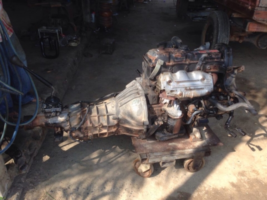 ขายเครื่อง 2L ll พร้อมเกรียร์ ใช้งานได้เลยพร้อมเอกสาร