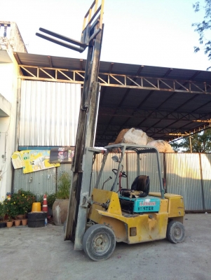 ขายด่วน รถฟอร์คลิฟ hister 2ตันครึ่ง เสาสูง4เมตร งากะดก ได้รถพร้อมใช้งานขาย 70000