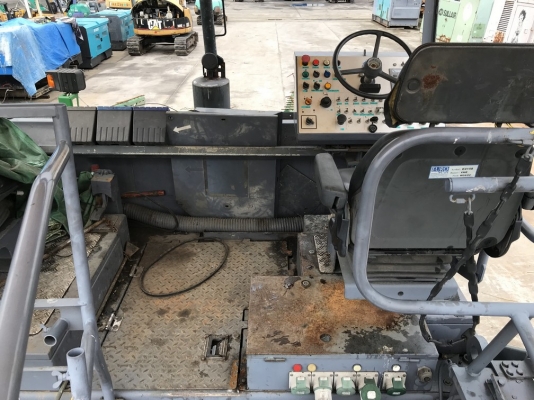 Vogele S1603-1 YR2004 From JAPAN - Good condition Vogele S1603-1 YR2004 From JAPAN - Good condition