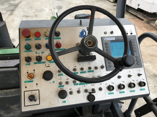 Vogele S1603-1 YR2004 From JAPAN - Good condition Vogele S1603-1 YR2004 From JAPAN - Good condition