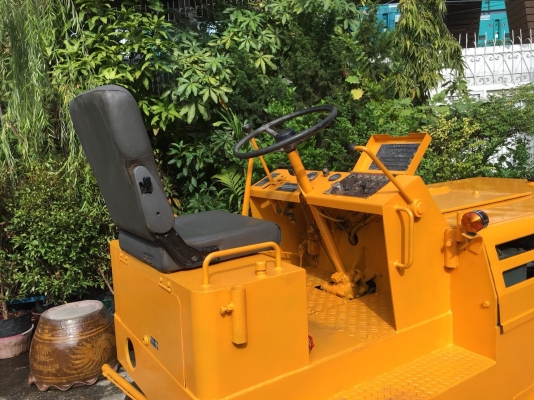 SAKAI TV-40H หน้าเหล็ก-หลังยาง สั่นสะเทือน 4 ตัน Import from JAPAN SAKAI TV-40H หน้าเหล็ก-หลังยาง สั่นสะเทือน 4 ตัน Import from JAPAN