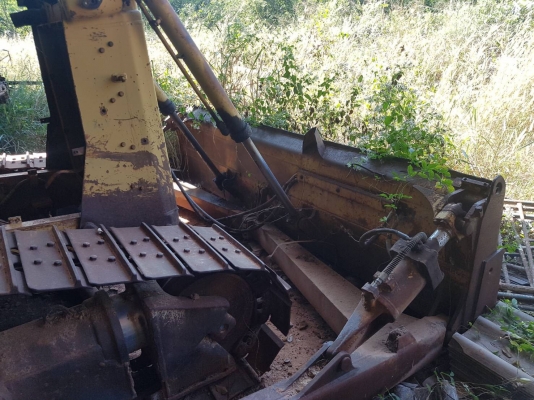 ขาย 550,000 บาท CATTERPILAR D6H (ไม่มีเครื่อง-เกียร์). โช่หนา แผ่นสวย เอกสารเล่มทะเบียน รถอยู่ จ.ปราจีนบุรี โทร&ไอดีไลน์ 0610710295 ขาย 550,000 บาท CATTERPILAR D6H (ไม่มีเครื่อง-เกียร์). โช่หนา แผ่นสวย เอกสารเล่มทะเบียน รถอยู่ จ.ปราจีนบุรี โทร&ไอดีไลน์ 0610710295