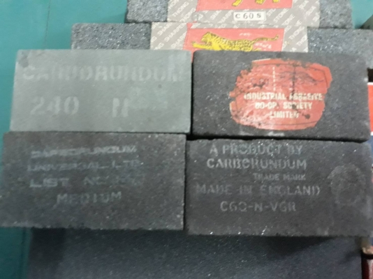 ขายหินขัดตราเสือแพ็ค2อัน งานเก่าเก็บแบบยาวและสั้น