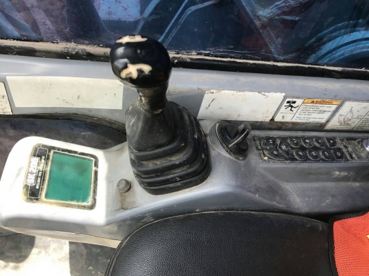 โคเบลโก้ KOBELCO SK200-Vsuper เอกสารเล่ม รถสภาพสวยพร้อมใช้งาน ราคา 750,000