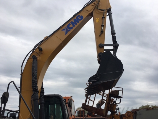 รถใหม่ XCMG215C เครื่อง อิซูสุ ปั๊มคาวาญี่ปุ่น รับประกัน 1 ปี ถ่ายน้ำมันเครื่องฟรี4ครั้ง มีช่างดูแลให้ ขายเงินผ่อน กทม. รถใหม่ XCMG215C เครื่อง อิซูสุ ปั๊มคาวาญี่ปุ่น รับประกัน 1 ปี ถ่ายน้ำมันเครื่องฟรี4ครั้ง มีช่างดูแลให้ ขายเงินผ่อน กทม.