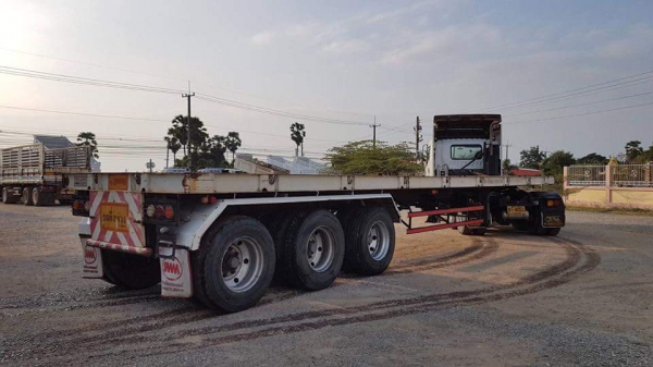 ขาย หัวลาก ISUZU 360 แรงม้า ปี 57 พร้อมหางพ่วงพื้นเรียบ 3 เพลา ปี 56 สภาพสวยพร้อมใช้งาน พร้อมแยกขายห ขาย หัวลาก ISUZU 360 แรงม้า ปี 57 พร้อมหางพ่วงพื้นเรียบ 3 เพลา ปี 56 สภาพสวยพร้อมใช้งาน พร้อมแยกขายห