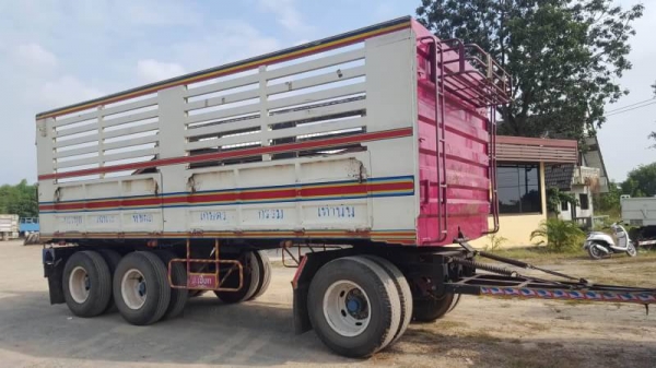 ขาย ลูกพ่วงสามเพลาไม่ดั้ม ปี 52 สวยพร้อมใช้งานสุดๆๆๆ เอกสารพร้อมโอน สนใจติดต่อเรา ดำสุโขทัย โทร 089-7087998,081-7855503 หรือเยี่ยมชมเว็ปไซได้ที่ www.dum-sukhothai.com