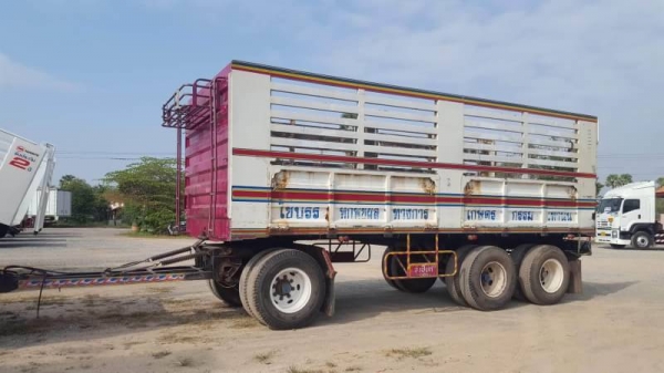 ขาย ลูกพ่วงสามเพลาไม่ดั้ม ปี 52 สวยพร้อมใช้งานสุดๆๆๆ เอกสารพร้อมโอน สนใจติดต่อเรา ดำสุโขทัย โทร 089-7087998,081-7855503 หรือเยี่ยมชมเว็ปไซได้ที่ www.dum-sukhothai.com