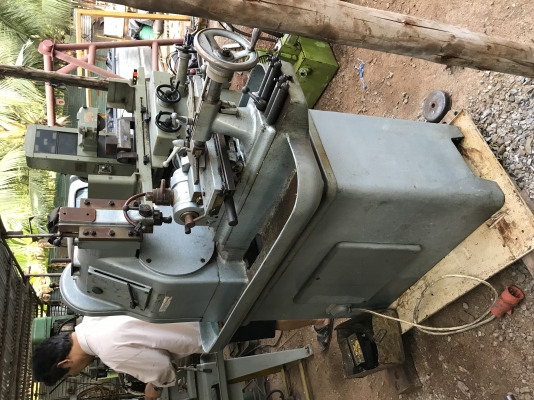 ขายเครื่องทำลูกเบี้ยวเครื่องจักรปรับองศาได้เยอรมันสวยครับเดิมๆหายากครับราคาเบาๆครับ