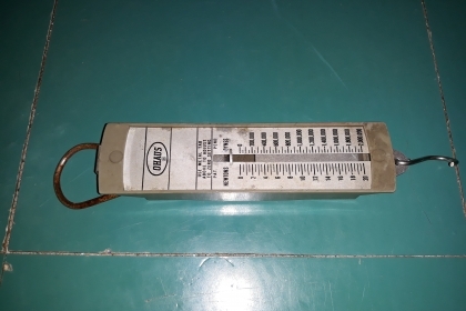 ขายที่ชั่งแบบแขวนชั่งได้2กิโลกรัม MADE IN USA.เก่าเก็บ