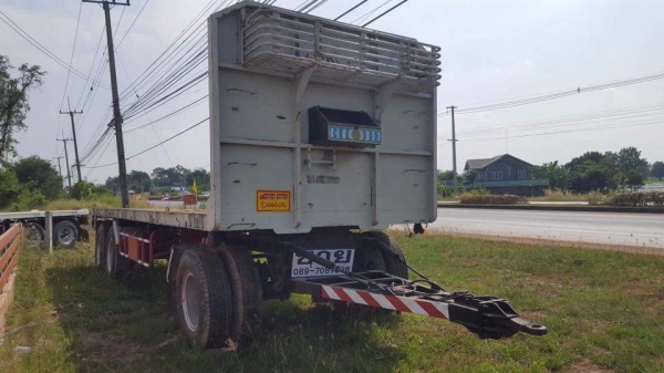 ขาย ลูกพ่วงพื้นเรียบสามเพลา ปี 52 สภาพสวยพร้อมใช้งาน เอกสารพร้อมโอน สนใจติดต่อเรา ดำสุโขทัย โทร 089-7087998,081-7855503 เรายินดีต้อนรับและให้บริการค่ะ