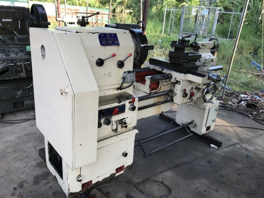 ขายเครื่องกลึง5ฟุต2เพลาเบรคสวิง850รูเพลา2.5นิ้วราคาเบาๆๆครับ
