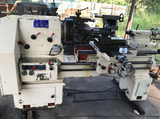 ขายเครื่องกลึง5ฟุต2เพลาเบรคสวิง850รูเพลา2.5นิ้วราคาเบาๆๆครับ