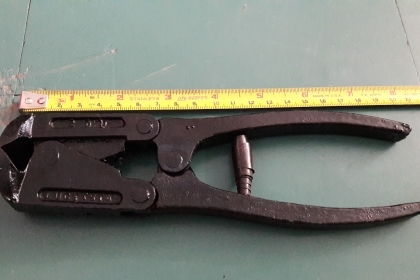 ขายคีมตัดหัวตะปูแบบทดแรง MADE IN POLAND.ใหม่งานเก่าเก็บ