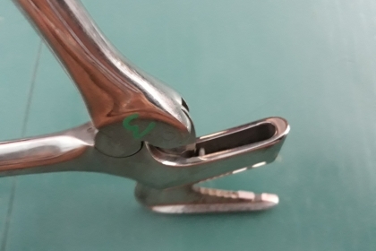 ขายคีมคีบ STANLESS ตัวใหญ่ๆหนาหนัก MADE IN JAPAN.สวยงาม