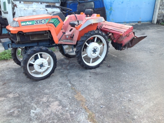 ขายด่วน !!! รถไถเล็ก 4*4 พร้อมอุปกรณ์ตามรูป ของเก่าจากญี่ปุ่น ยังไม่เคยใช้งานในไทยครับ ขับได้ปกติ ขายด่วน !!! รถไถเล็ก 4*4 พร้อมอุปกรณ์ตามรูป ของเก่าจากญี่ปุ่น ยังไม่เคยใช้งานในไทยครับ ขับได้ปกติ