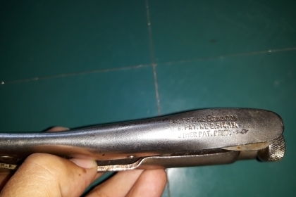 ขายคีมล็อกVISE GIRP 10R MADE IN USA. รุ่น3แถว มือสองสภาพดี ขายคีมล็อกVISE GIRP 10R MADE IN USA. รุ่น3แถว มือสองสภาพดี