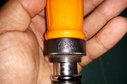 ขายไขควงตอก VESSEL MADE IN JAPAN.ด้ามยางงานเก่ารุ่นแรกๆสวยงาม