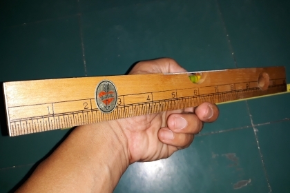 ขายระดับน้ำไม้ศรหัวใจ หุ้มทองเหลือง เยอรมันงานเก่าเก็บสวยงาม ขายระดับน้ำไม้ศรหัวใจ หุ้มทองเหลือง เยอรมันงานเก่าเก็บสวยงาม