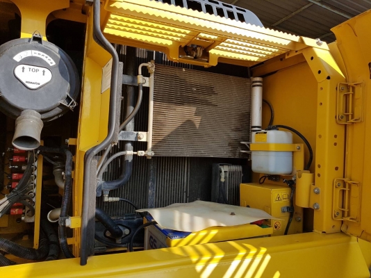 ขายด่วน!! KOMATSU PC160LC-8 5,000ชม.สภาพสวยๆค่ะ