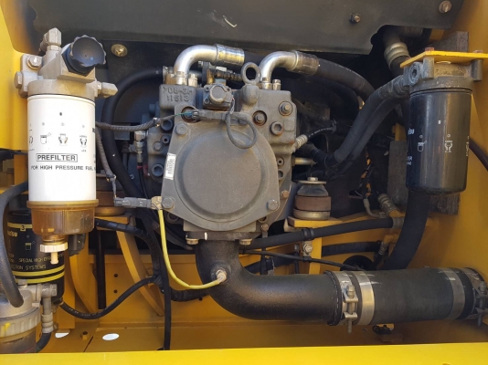 ขายด่วน!! KOMATSU PC160LC-8 5,000ชม.สภาพสวยๆค่ะ