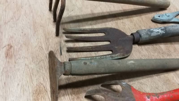 350 บ.ส่งถึงบ้านฟรีโทร 083-2000058 LINE ID: line832923 2aa. ชุดเครื่องมือและอุปกรณ์ทำสวน 7 ชิ้น 350 บ.ส่งถึงบ้านฟรีโทร 083-2000058 LINE ID: line832923 2aa. ชุดเครื่องมือและอุปกรณ์ทำสวน 7 ชิ้น