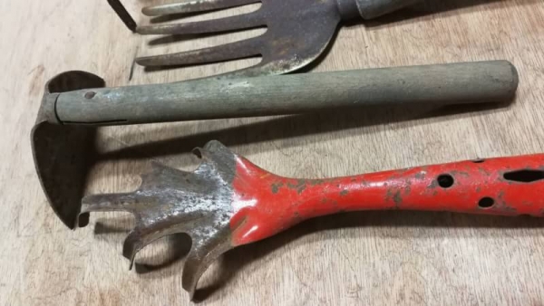 350 บ.ส่งถึงบ้านฟรีโทร 083-2000058 LINE ID: line832923 2aa. ชุดเครื่องมือและอุปกรณ์ทำสวน 7 ชิ้น 350 บ.ส่งถึงบ้านฟรีโทร 083-2000058 LINE ID: line832923 2aa. ชุดเครื่องมือและอุปกรณ์ทำสวน 7 ชิ้น