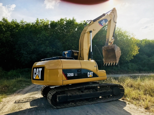 ขายcat320d gc 5000ชั่วโมงราคา1,860,000ติดต่อเฮียk098-641-1550
