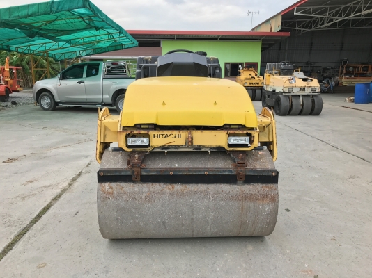 ขายรถบด3ตัน HITACHIรุ่นCC135นำเข้าญี่ปุ่นไม่เคยใช้งานในไทย หน้าเหล็กหลังยาง ขับ2เพลาเอวอ่อน เครื่องอีซูซุ3สูบ สภาพดีพร้อมใช้งาน มีให้เลือกหลายคันหลายขนาด Line:Jiraroj2909