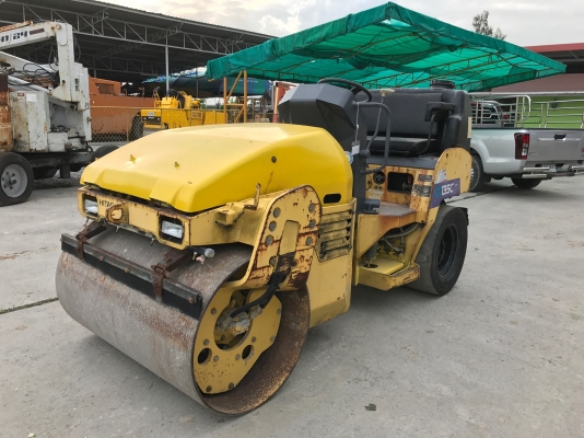 ขายรถบด3ตัน HITACHIรุ่นCC135นำเข้าญี่ปุ่นไม่เคยใช้งานในไทย หน้าเหล็กหลังยาง ขับ2เพลาเอวอ่อน เครื่องอีซูซุ3สูบ สภาพดีพร้อมใช้งาน มีให้เลือกหลายคันหลายขนาด Line:Jiraroj2909