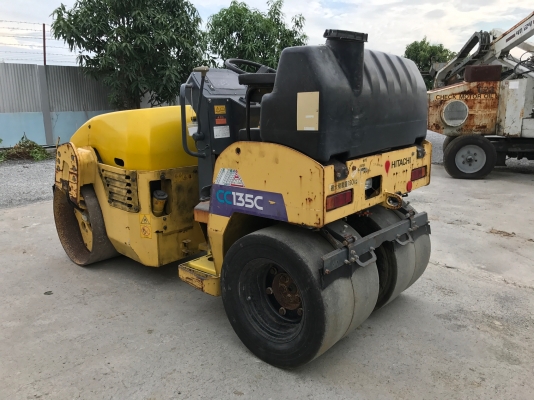 ขายรถบด3ตัน HITACHIรุ่นCC135นำเข้าญี่ปุ่นไม่เคยใช้งานในไทย หน้าเหล็กหลังยาง ขับ2เพลาเอวอ่อน เครื่องอีซูซุ3สูบ สภาพดีพร้อมใช้งาน มีให้เลือกหลายคันหลายขนาด Line:Jiraroj2909