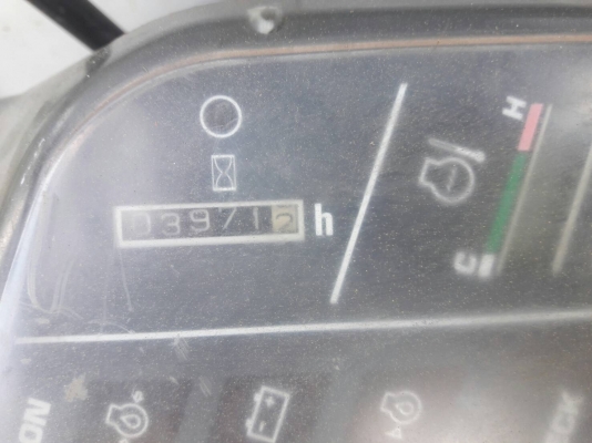 มาใหม่ค่ะ..KOMATSU PC40-7E  เก่าญี่ปุ่นแท้  3,XXX  ชั่วโมง  เครื่องดำ  เดิมๆๆ  พร้อมใช้  โทร  089-3818694  ดวงนภา