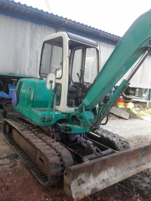 มาใหม่ค่ะ..KOMATSU PC40-7E  เก่าญี่ปุ่นแท้  3,XXX  ชั่วโมง  เครื่องดำ  เดิมๆๆ  พร้อมใช้  โทร  089-3818694  ดวงนภา