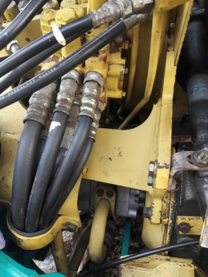 มาใหม่ค่ะ..KOMATSU PC40-7E  เก่าญี่ปุ่นแท้  3,XXX  ชั่วโมง  เครื่องดำ  เดิมๆๆ  พร้อมใช้  โทร  089-3818694  ดวงนภา