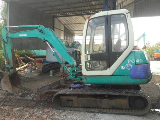 มาใหม่ค่ะ..KOMATSU PC40-7E  เก่าญี่ปุ่นแท้  3,XXX  ชั่วโมง  เครื่องดำ  เดิมๆๆ  พร้อมใช้  โทร  089-3818694  ดวงนภา