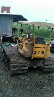 KOMATSU  D20PL