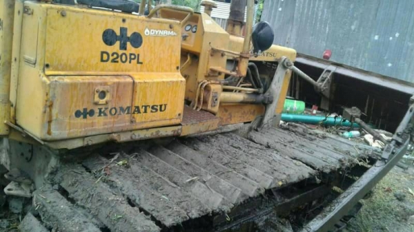 KOMATSU  D20PL