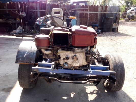 อีแต๋นเครื่อง 10 แรง เอาไปปูพื้นใช้งานได้เลย