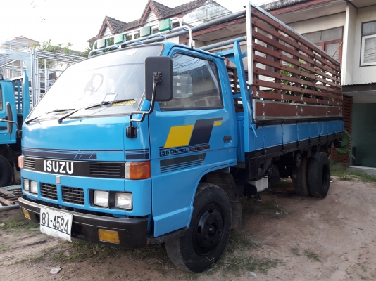 ขาย6 ล้อISUZU NKR110 แรงม้า รถห้างแท้(ลูกค้าอุดรรับรถกลับบ้านไปวิ่งงานทำเงินแล้วคับ) ดาวน์88,000บาทอ