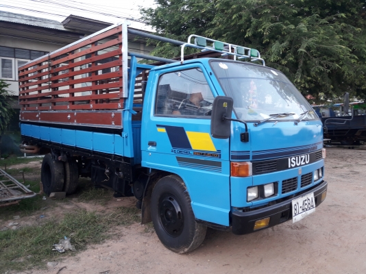 ขาย6 ล้อISUZU NKR110 แรงม้า รถห้างแท้(ลูกค้าอุดรรับรถกลับบ้านไปวิ่งงานทำเงินแล้วคับ) ดาวน์88,000บาทอ