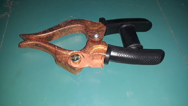 ขายที่คีบสายดิน MADE IN JAPAN.เก่าเก็บ