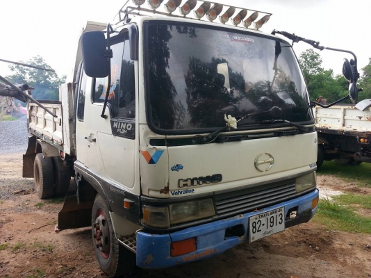 ขายรถ6ล้อ ดั้ม5คิว HINO 195แรง เพาเวอร์ เบรกจิฟฟี่ ภายในสวย เอกสารพร้อมโอน ราคา560,000 สนใจโทร090-85