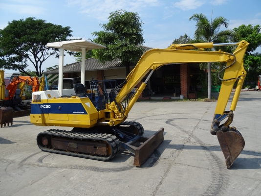 รถขุด Komatsu PC20-6