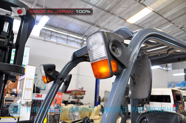 ขายรถโฟล์คลิฟท์มือสอง TOYOTA รุ่น 8FG15-13809 นำเข้าจากประเทศญี่ปุ่น 100\% ไม่เคยใช้งานในไทย