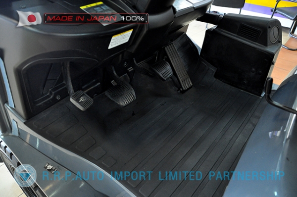 ขายรถโฟล์คลิฟท์มือสอง TOYOTA รุ่น 8FG18-13257 นำเข้าจากประเทศญี่ปุ่น 100\% ไม่เคยใช้งานในไทย