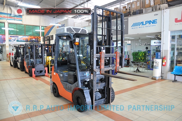 ขายรถโฟล์คลิฟท์มือสอง TOYOTA รุ่น 8FG18-13257 นำเข้าจากประเทศญี่ปุ่น 100\% ไม่เคยใช้งานในไทย