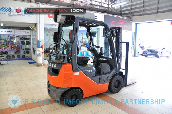 ขายรถโฟล์คลิฟท์มือสอง TOYOTA รุ่น 8FG18-13257 นำเข้าจากประเทศญี่ปุ่น 100\% ไม่เคยใช้งานในไทย