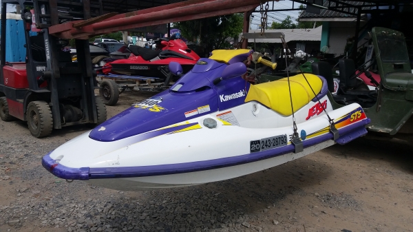 ขออนุญาต ขาย KAWASAKI STS750cc. สุดยอดเรือ 3 ที่นั่ง เก่าญี่ปุ่น มีถอยหลัง ขออนุญาต ขาย KAWASAKI STS750cc. สุดยอดเรือ 3 ที่นั่ง เก่าญี่ปุ่น มีถอยหลัง